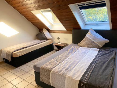 Apartments Rhona III Und IV Neunkirchen City
