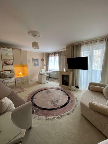Studio Apartment Mit Balkon
