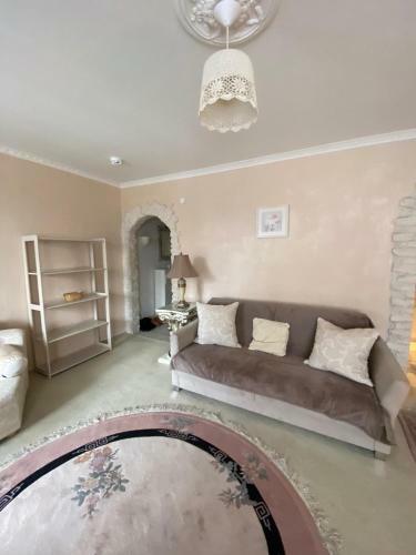 Studio Apartment Mit Balkon