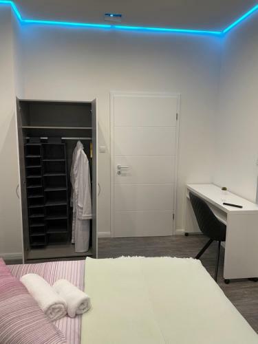 Hostal Citygl�cknms - Direkt Am Bahnhof Und Einkaufszentrum