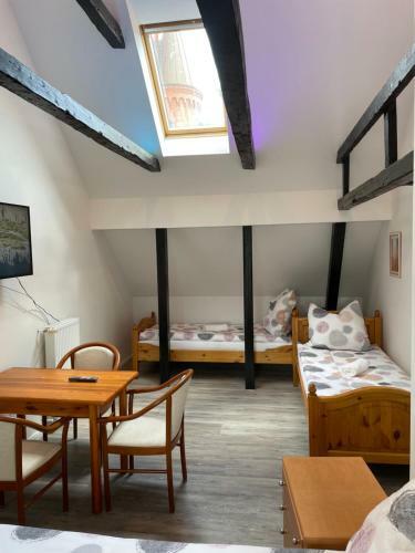 Hostal Citygl�cknms - Direkt Am Bahnhof Und Einkaufszentrum