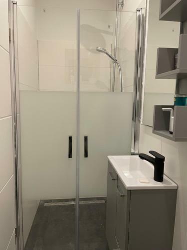 Hostal Citygl�cknms - Direkt Am Bahnhof Und Einkaufszentrum