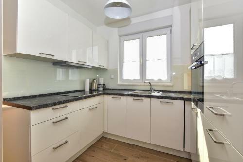 Hostal Apartments Evelin