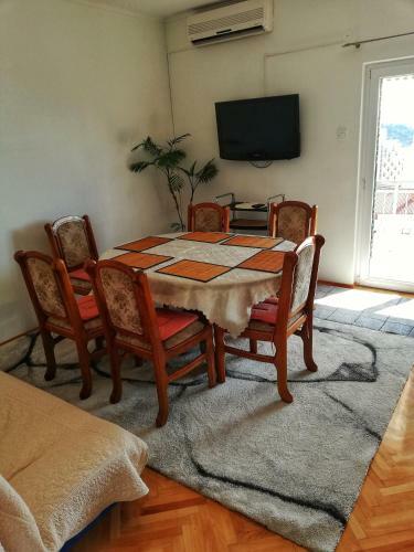 Hostal Apartments Villa Ravli?
