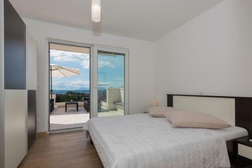 Hostal Apartments Villa Hadria