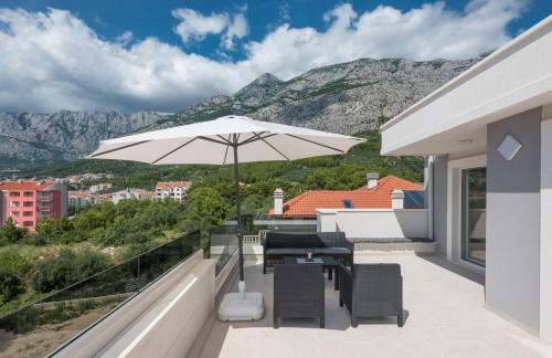 Hostal Apartments Villa Hadria