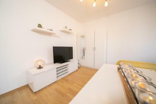 Apartamento Studio Shiny - Zentral Mit Balkon - Messe - K�che