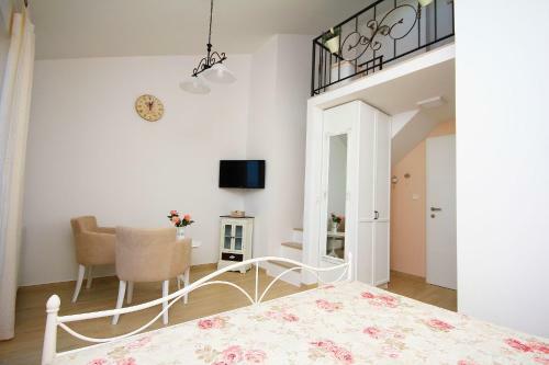 Apartments Toma?