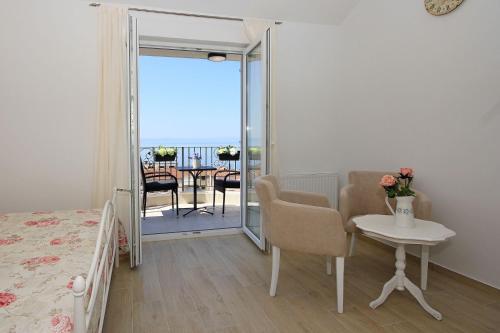 Apartments Toma?