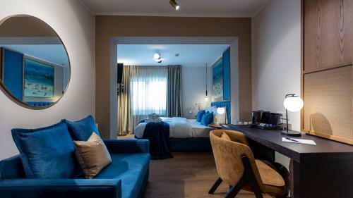 Delphi Hotel & Restaurant