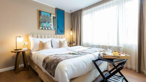 Delphi Hotel & Restaurant