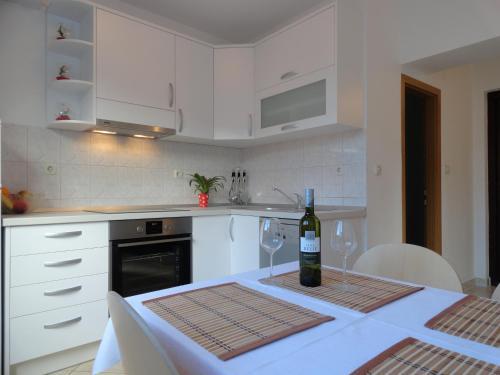 Apartments Anica 2
