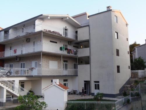 Apartments Anica 2