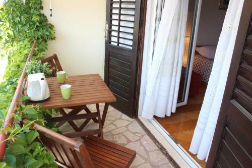 Hostal Guesthouse Marta