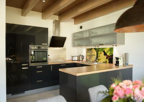 Ferienhaus Weinh�usel