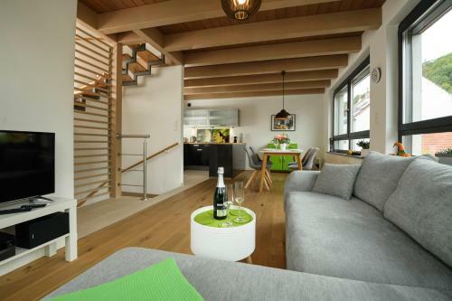 Ferienhaus Weinh�usel