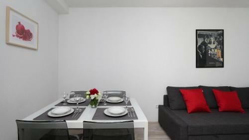 Modern Apartments Iva
