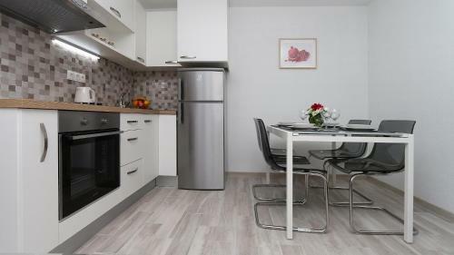 Modern Apartments Iva