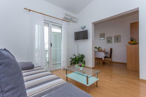 Apartments Snjezana Makarska