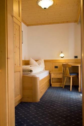 Hotel Pension Enzian