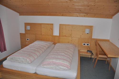 Hostal Garn� Dolomia