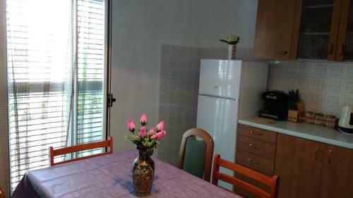 Apartment For 6 In Makarska Centar