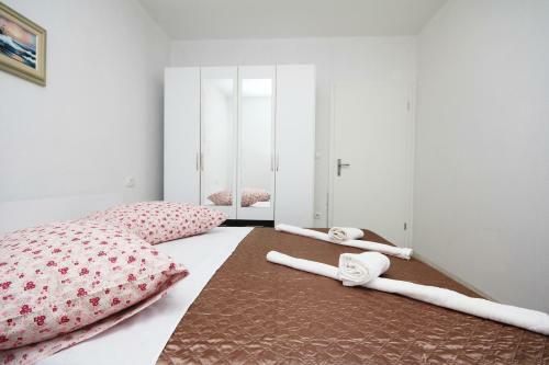 Apartmani Lovre