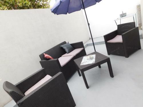 Jacky Apartment / Mountain View