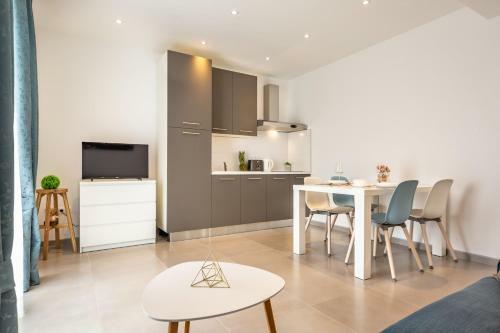 Apartments Nikolina