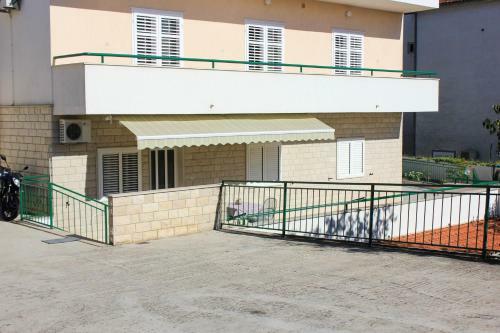 Apartments Pino