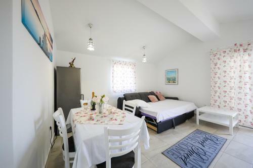 Holiday Home Ana