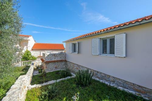 Holiday Home Ana