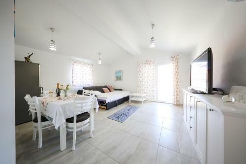 Holiday Home Ana