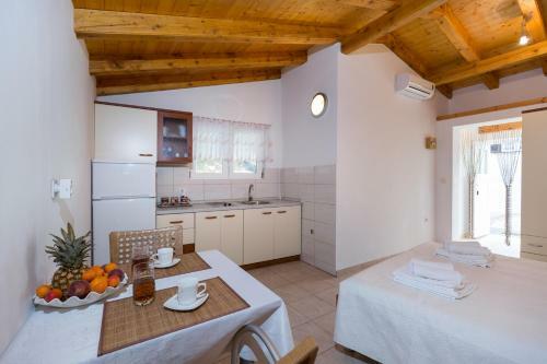 Beach Apartment M & B