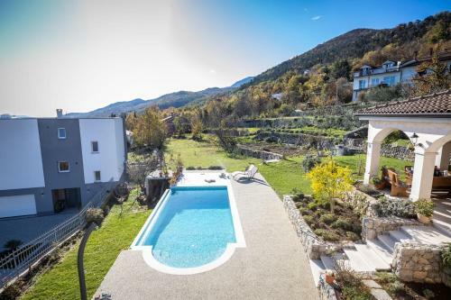 Wonderful Villa Mirna