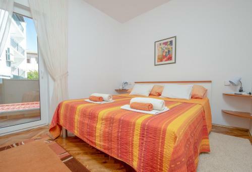 Apartmani Mei? Pirovac