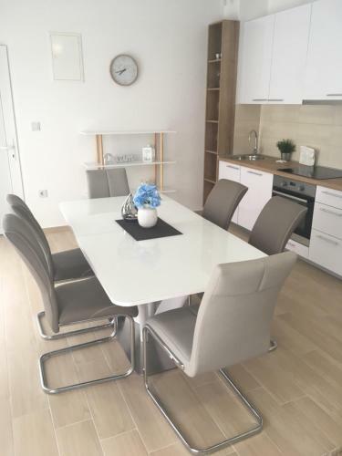 Luxury Apartments Vu?ini? Pirovac