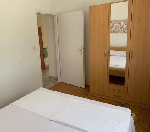 Apartmani Starine Pirovac