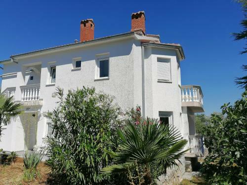Four Bedrooms Villa Anita