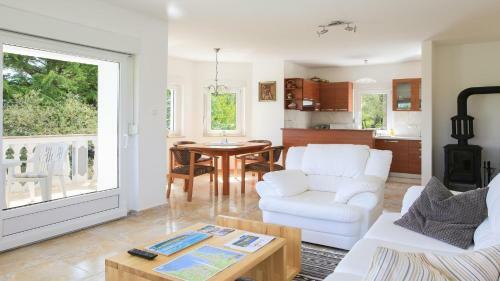 Four Bedrooms Villa Anita