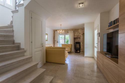 Stone Villa Levanda With Private Pool