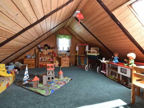 Bouitque Holiday Home In Exdorf With Pond
