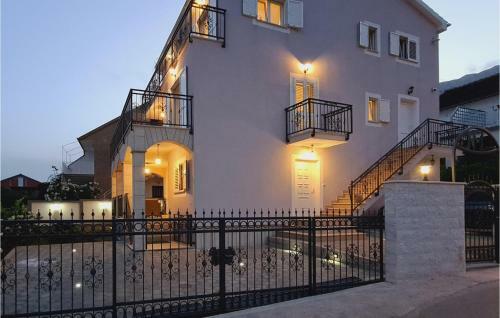 Awesome Apartment In Orebic With Wifi