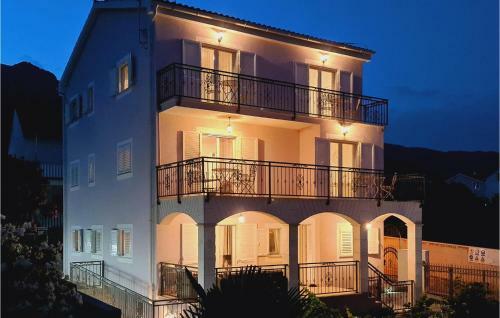 Awesome Apartment In Orebic With Wifi