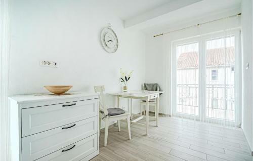 Awesome Apartment In Orebic With Wifi
