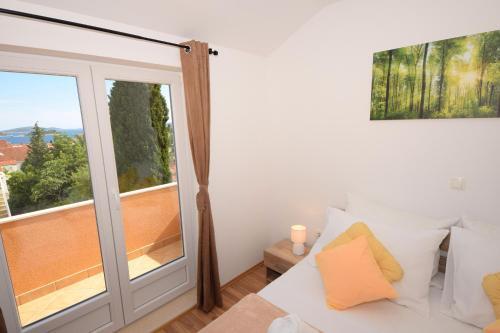 Apartamentos Luxury Penthouse With Jacuzzi In Orebi? (dalmatia)