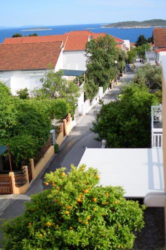 Apartamentos Luxury Penthouse With Jacuzzi In Orebi? (dalmatia)