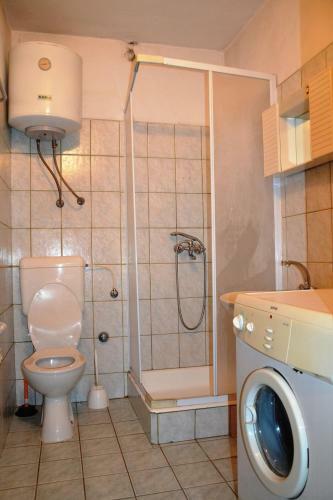 Apartamentos Pako?tane, Spacious Ap 6+2