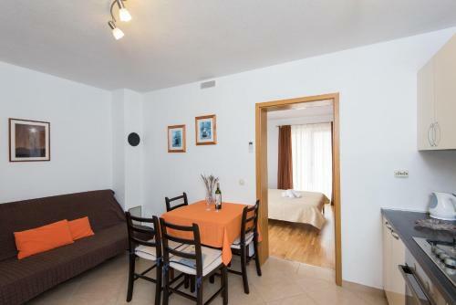 Apartments Darjan
