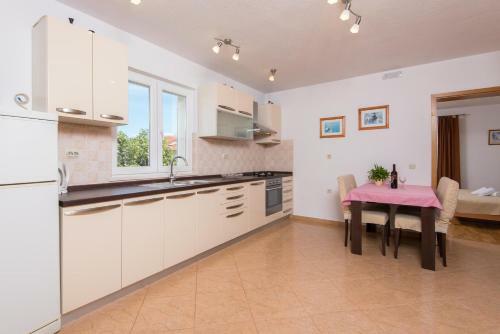 Apartments Darjan
